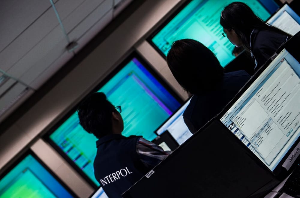Interpol, HAECHI III operasyonu kapsamında 1000 kişiyi tutukladı ve 129 milyon dolardan fazla para ele geçirdi post image